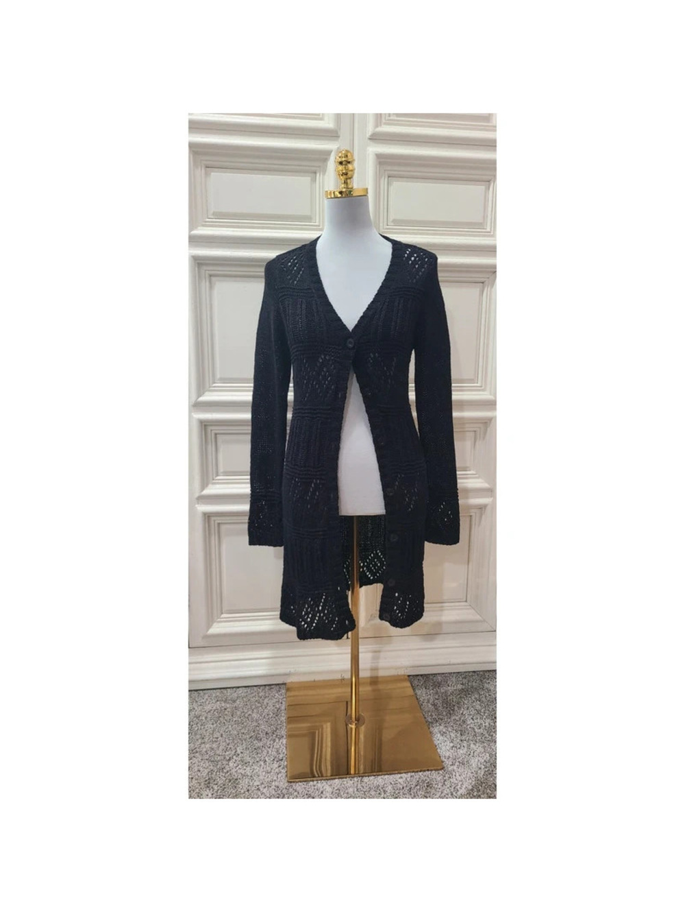 BCBG max azria long sweater black size M. Women's knit.